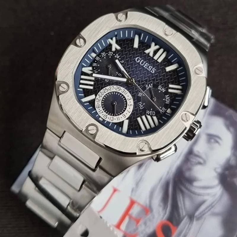 GUCCI WATCH( Full stil black diel color) thumbnail 3